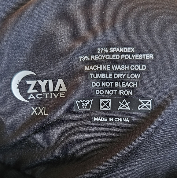 Zyia Black Reflective Light  Tight Mesh Racerback Sports Bra Size XXL - Picture 3 of 7